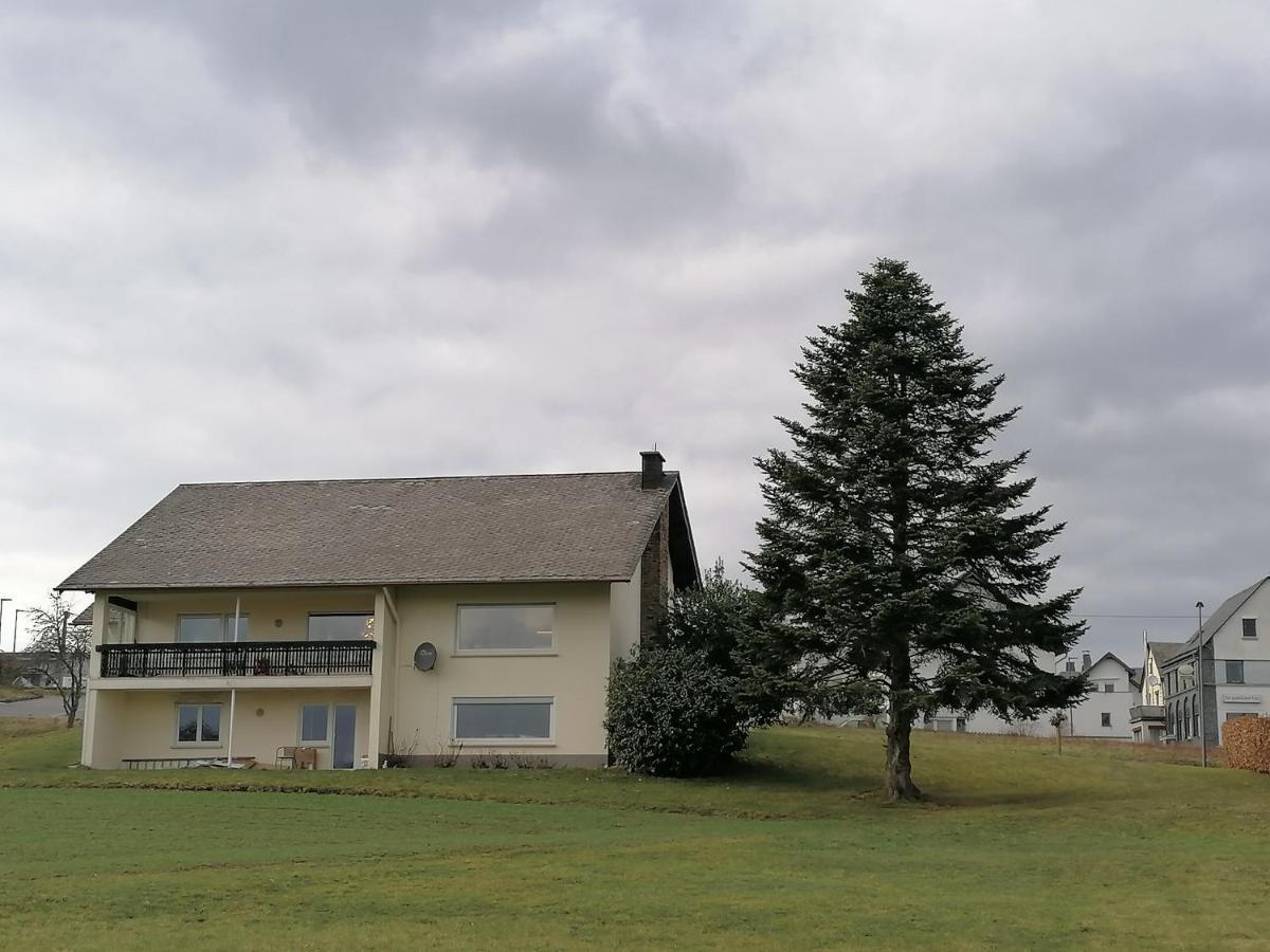 Ferienwohnung Haus Abrioux Zur Falkenlay Bad Bertrich Exterior foto
